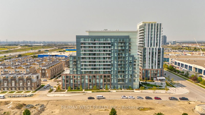 1106 - 60 Honeycrisp Crescent