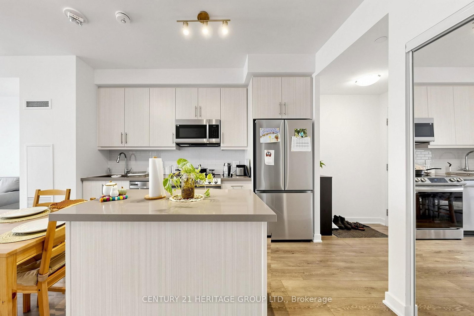 105 Oneida Crescent • #2308 • Richmond Hill, ON photo 10