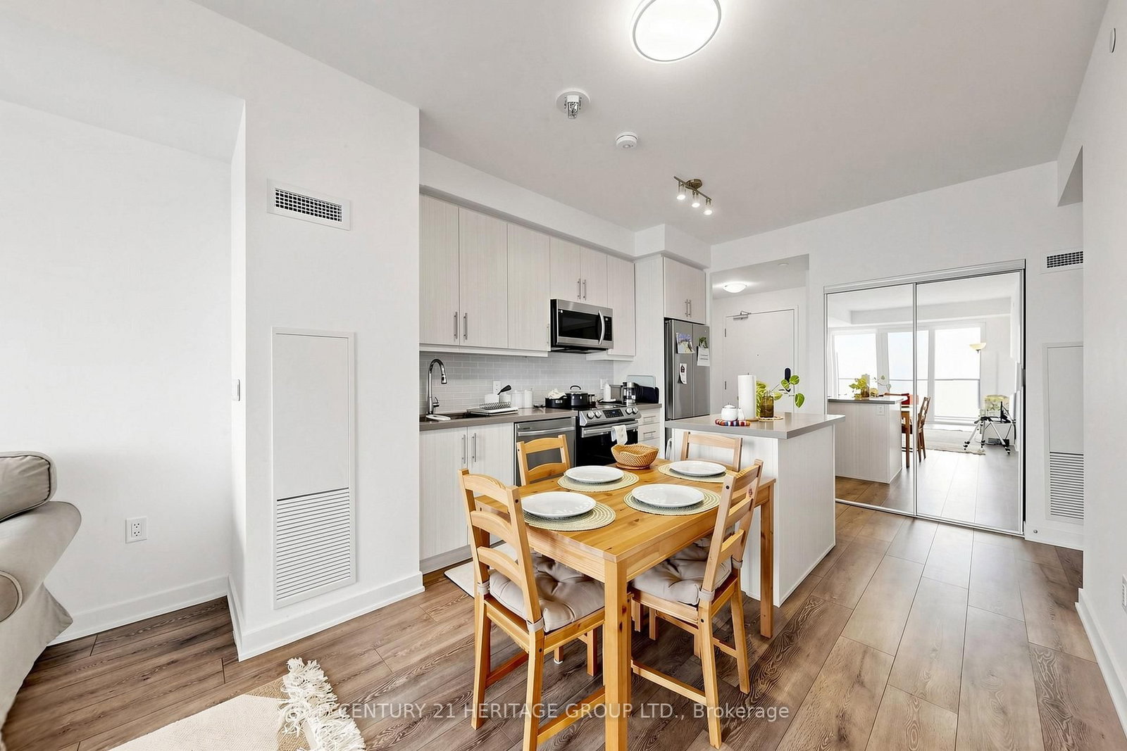 105 Oneida Crescent • #2308 • Richmond Hill, ON photo 14