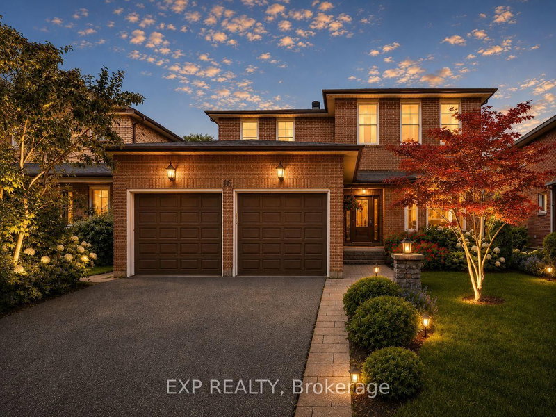 16 Wainwright Avenue, Richmond Hill