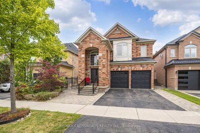 6-bed Detached House · 120 Golden Orchard Rd