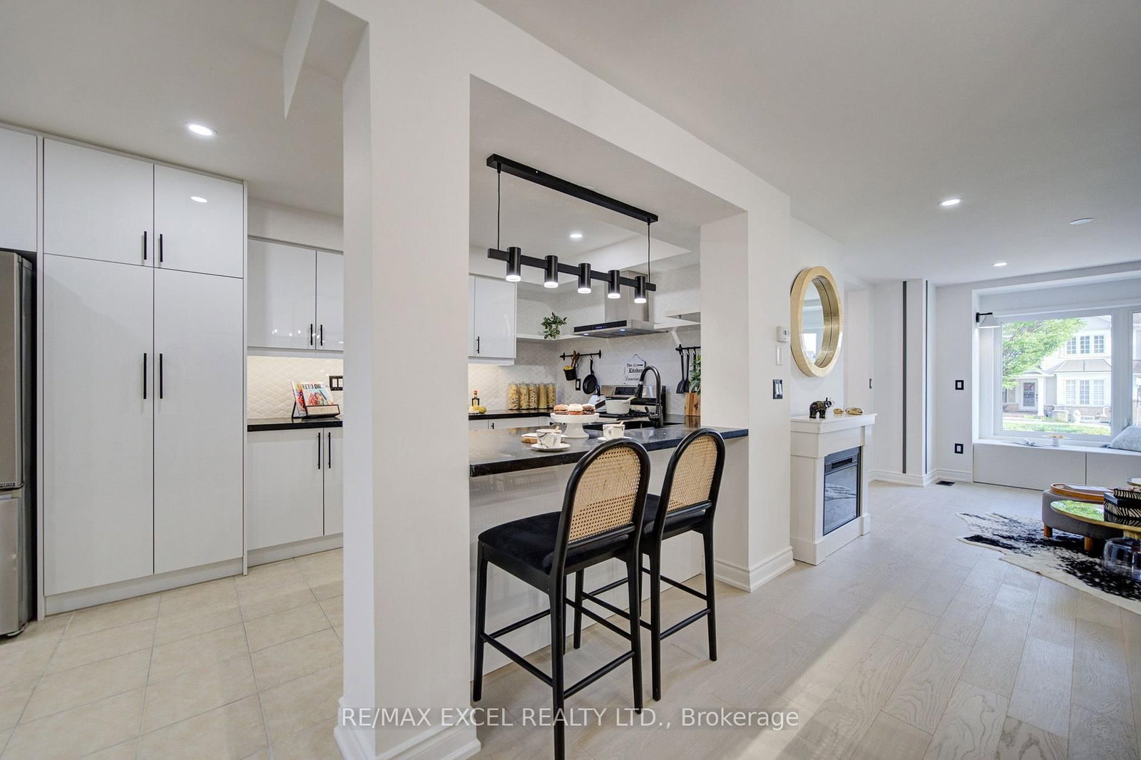 454 Bur Oak Avenue • Markham, ON photo 14