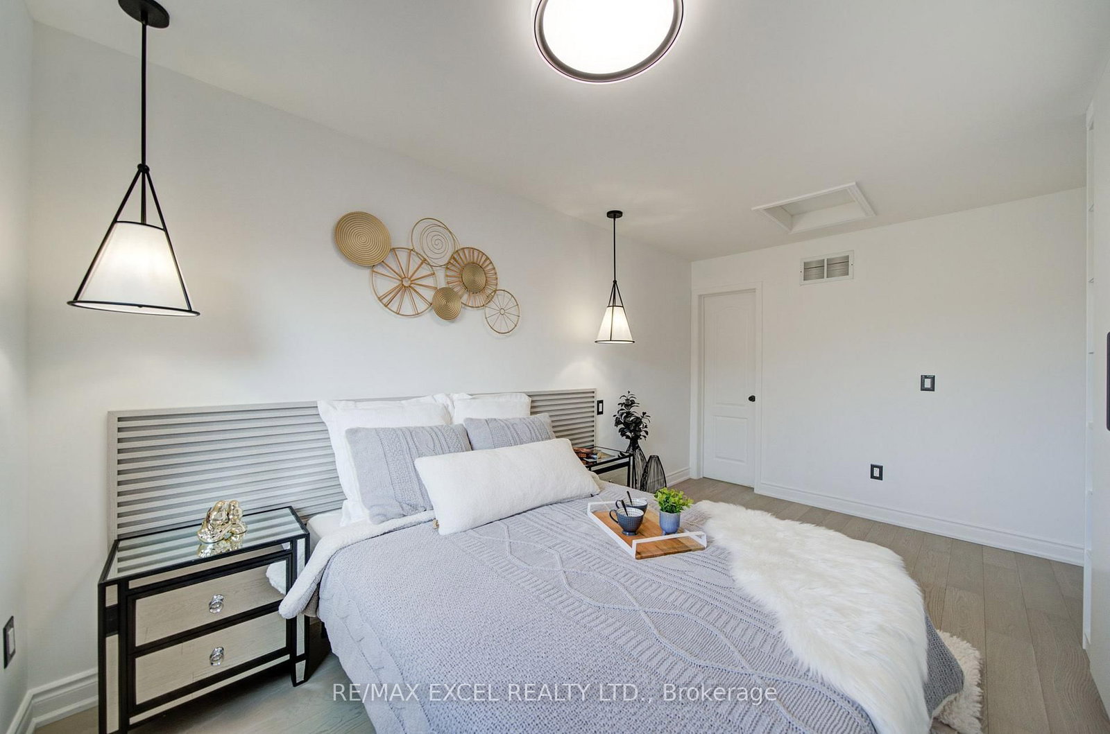 454 Bur Oak Avenue • Markham, ON photo 40