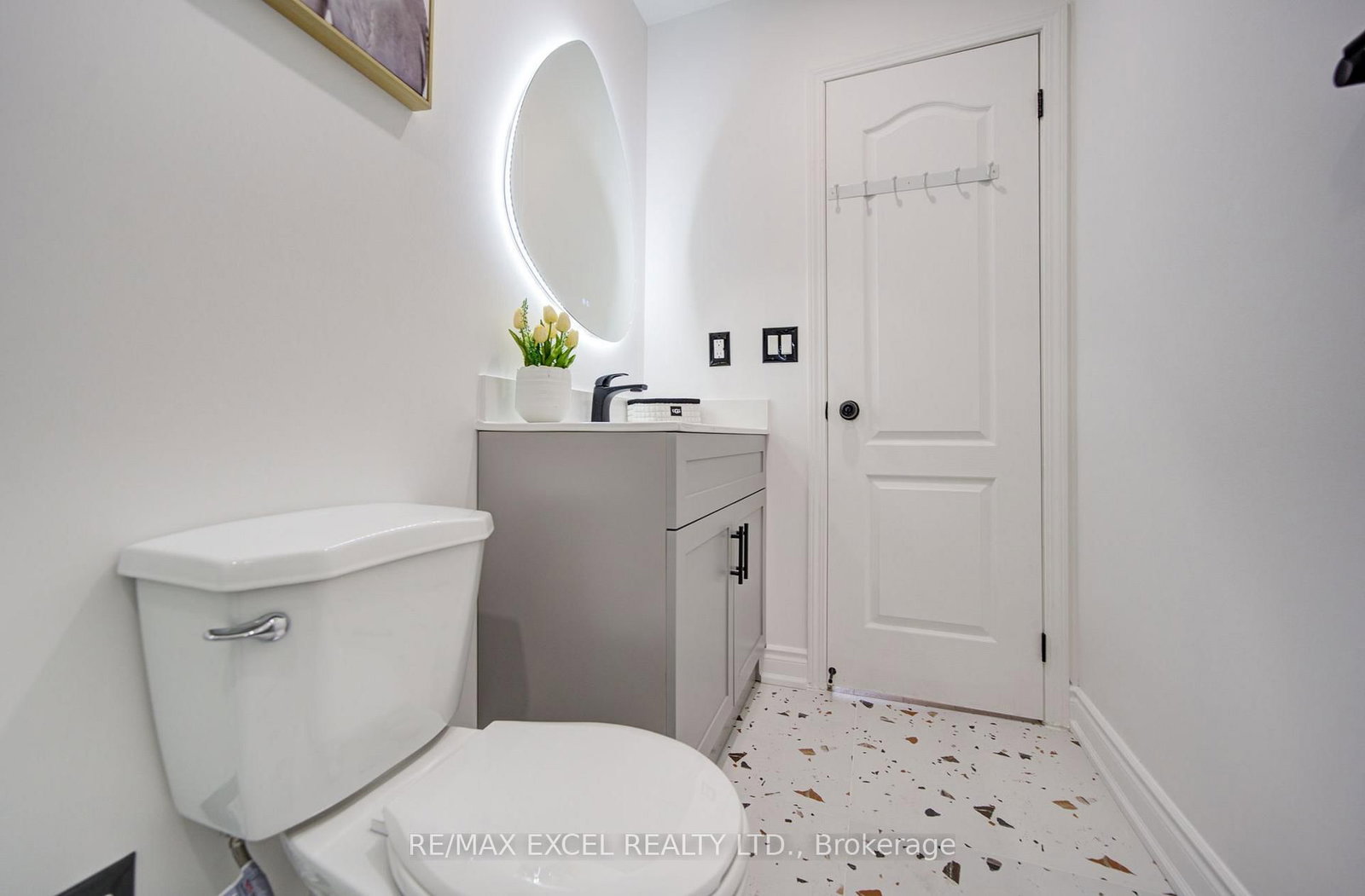 454 Bur Oak Avenue • Markham, ON photo 44
