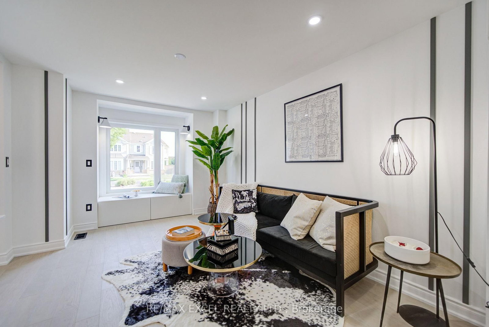 454 Bur Oak Avenue • Markham, ON photo 8