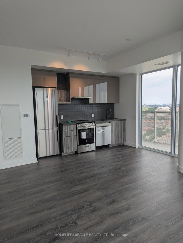 2104 - 10 Flavelle Trail