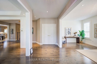62 Holst Avenue — photo 4