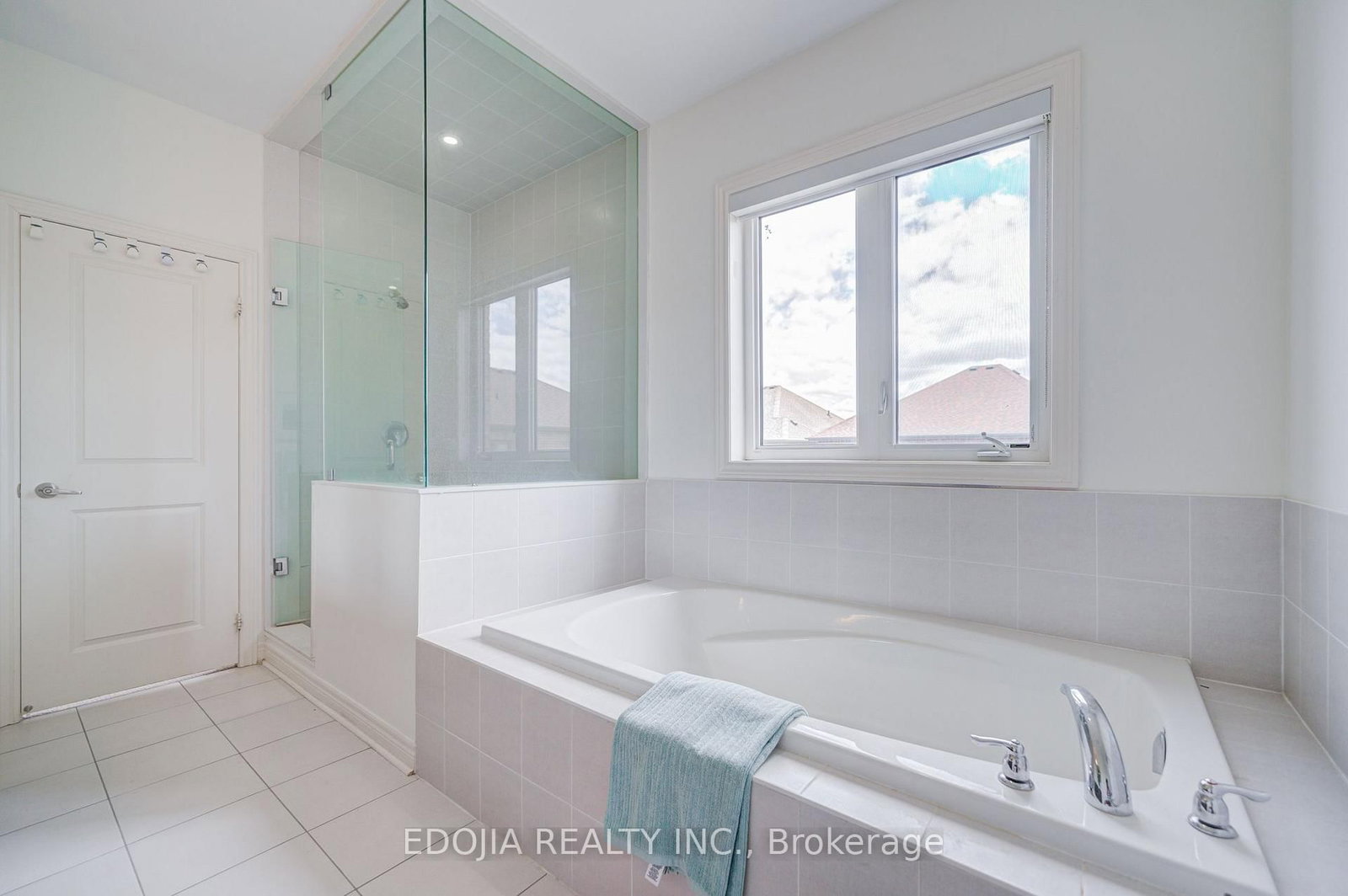 226 Gibson Circle • Bradford West Gwillimbury, ON photo 38