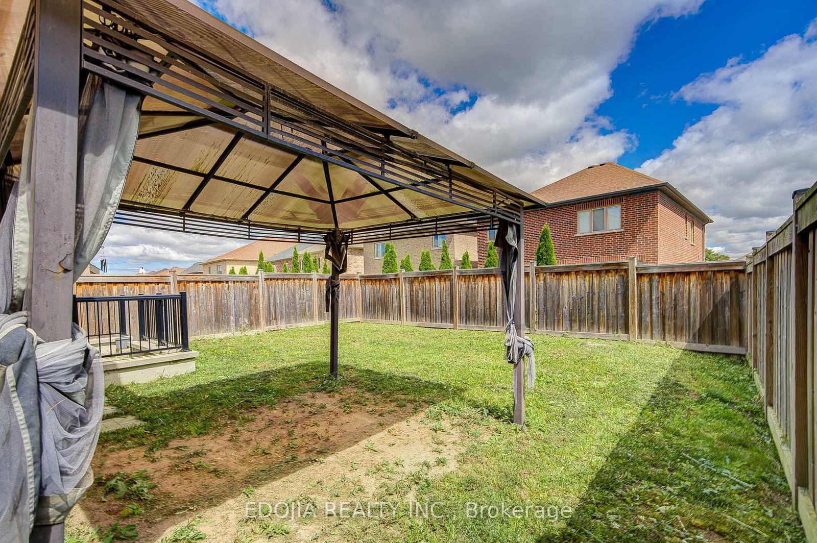 226 Gibson Circle • Bradford West Gwillimbury, ON photo 42