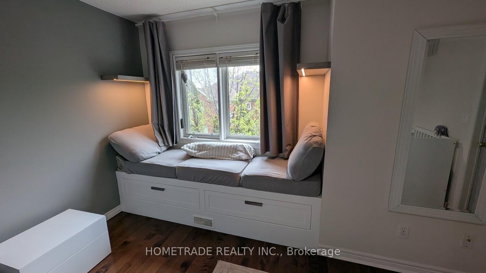 231 Denise Circle • Newmarket, ON photo 11