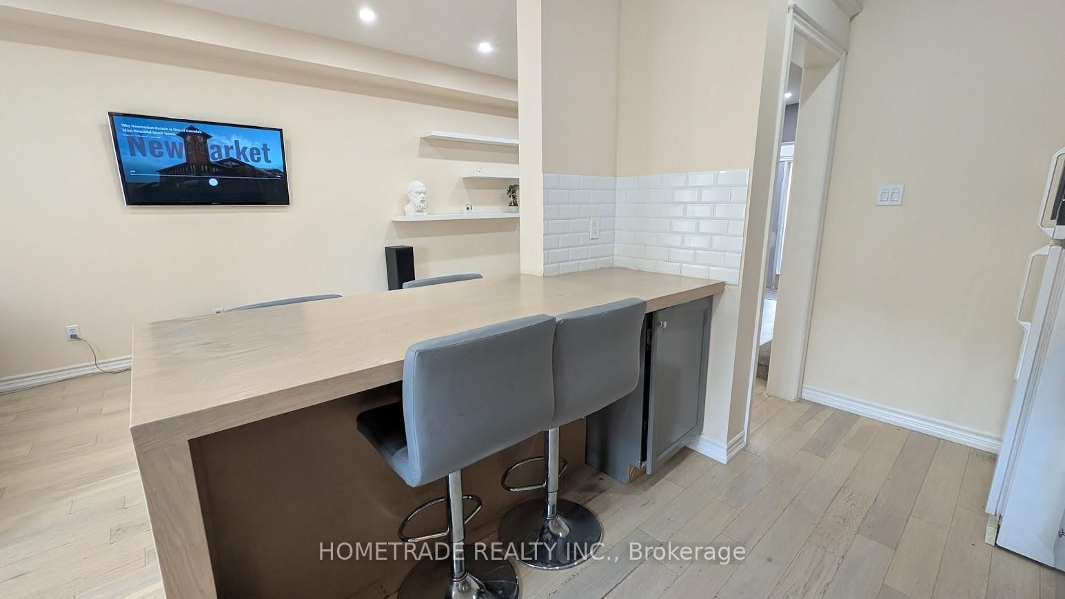 231 Denise Circle • Newmarket, ON photo 19