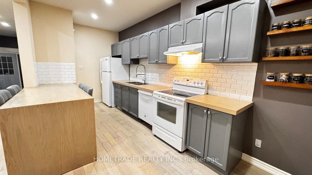 231 Denise Circle • Newmarket, ON photo 24