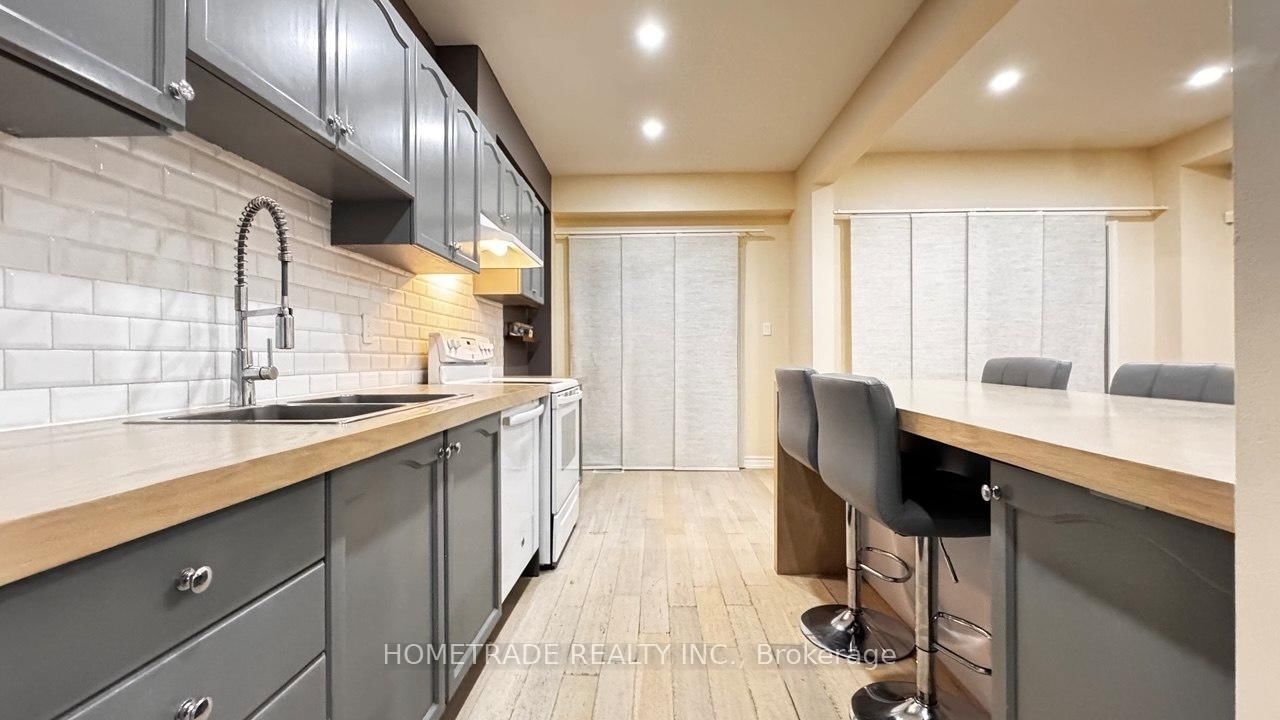 231 Denise Circle • Newmarket, ON photo 27