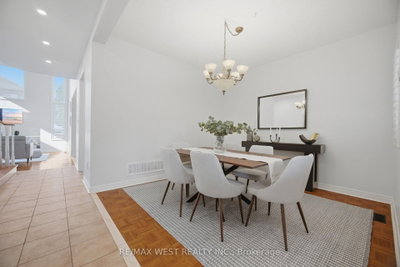 12 Mira Vista Place • Vaughan, ON photo 7