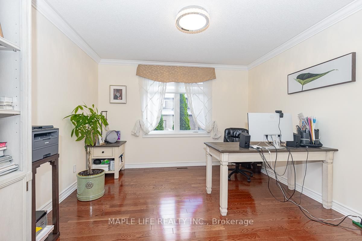 1 Elderwood Drive • Richmond Hill, ON photo 12
