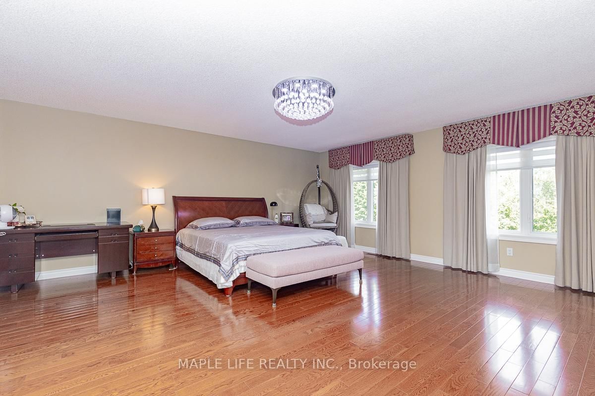 1 Elderwood Drive • Richmond Hill, ON photo 13