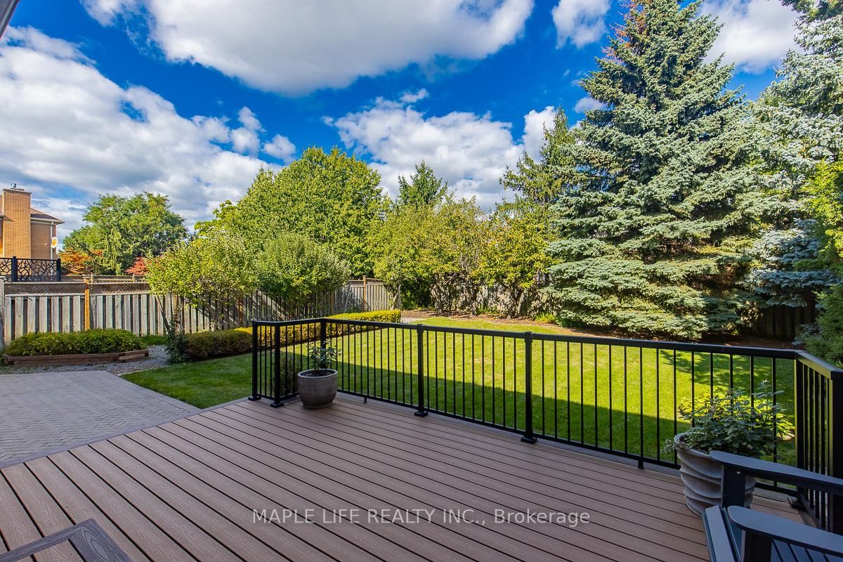 1 Elderwood Drive • Richmond Hill, ON photo 22