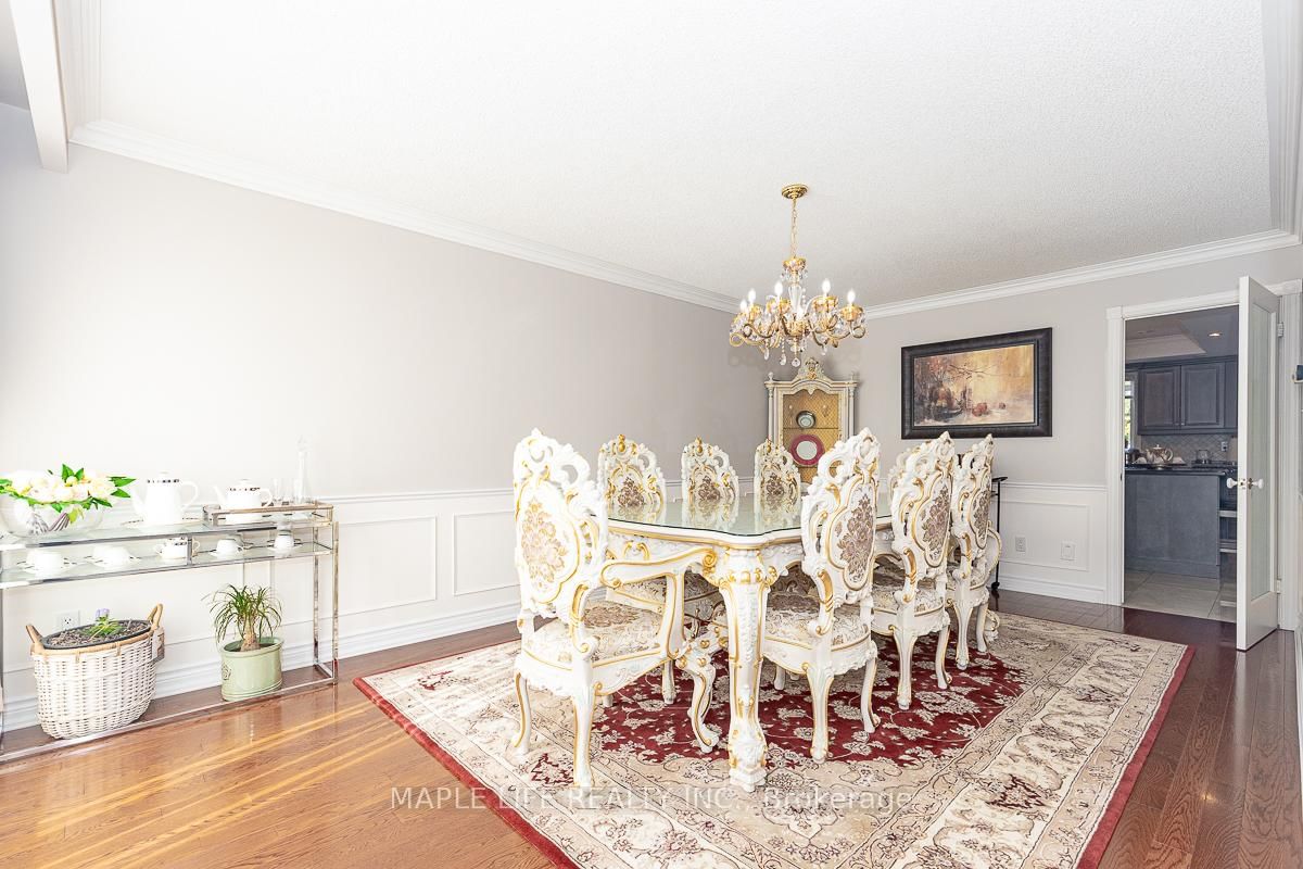 1 Elderwood Drive • Richmond Hill, ON photo 6