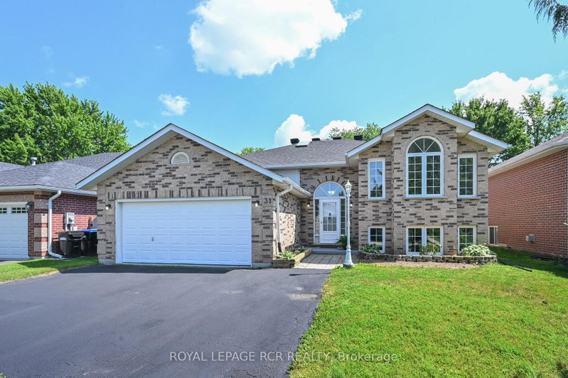 31 English Drive