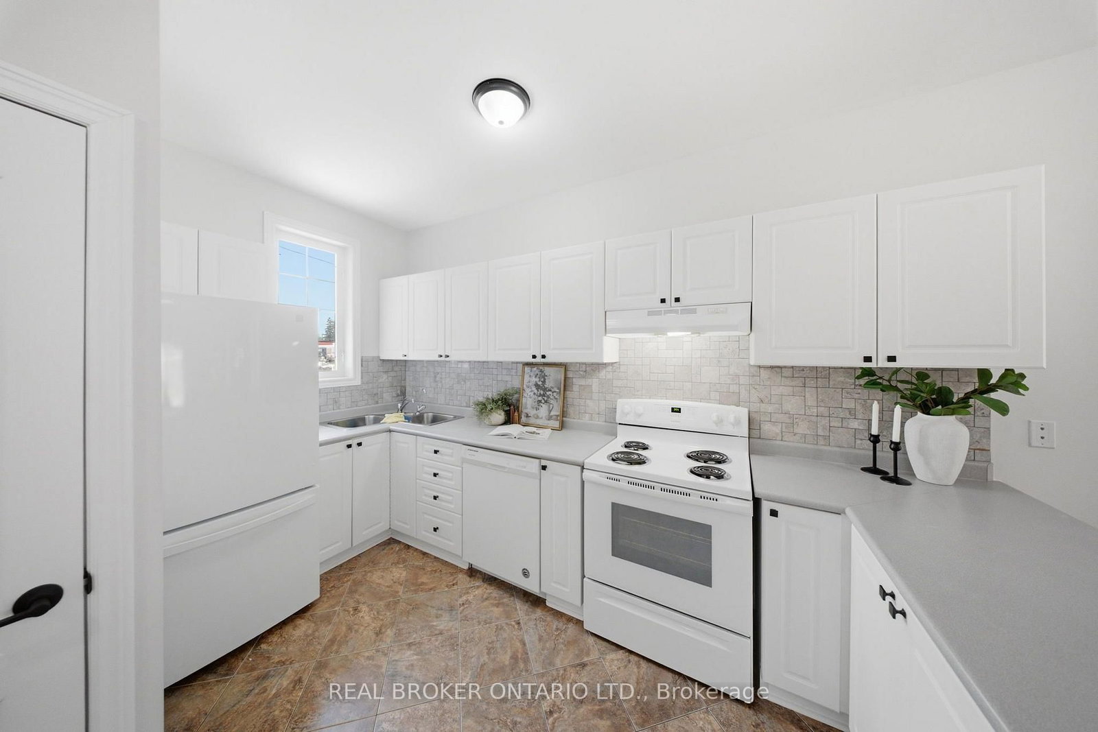 5 John Harvey Street • Uxbridge, ON photo 10