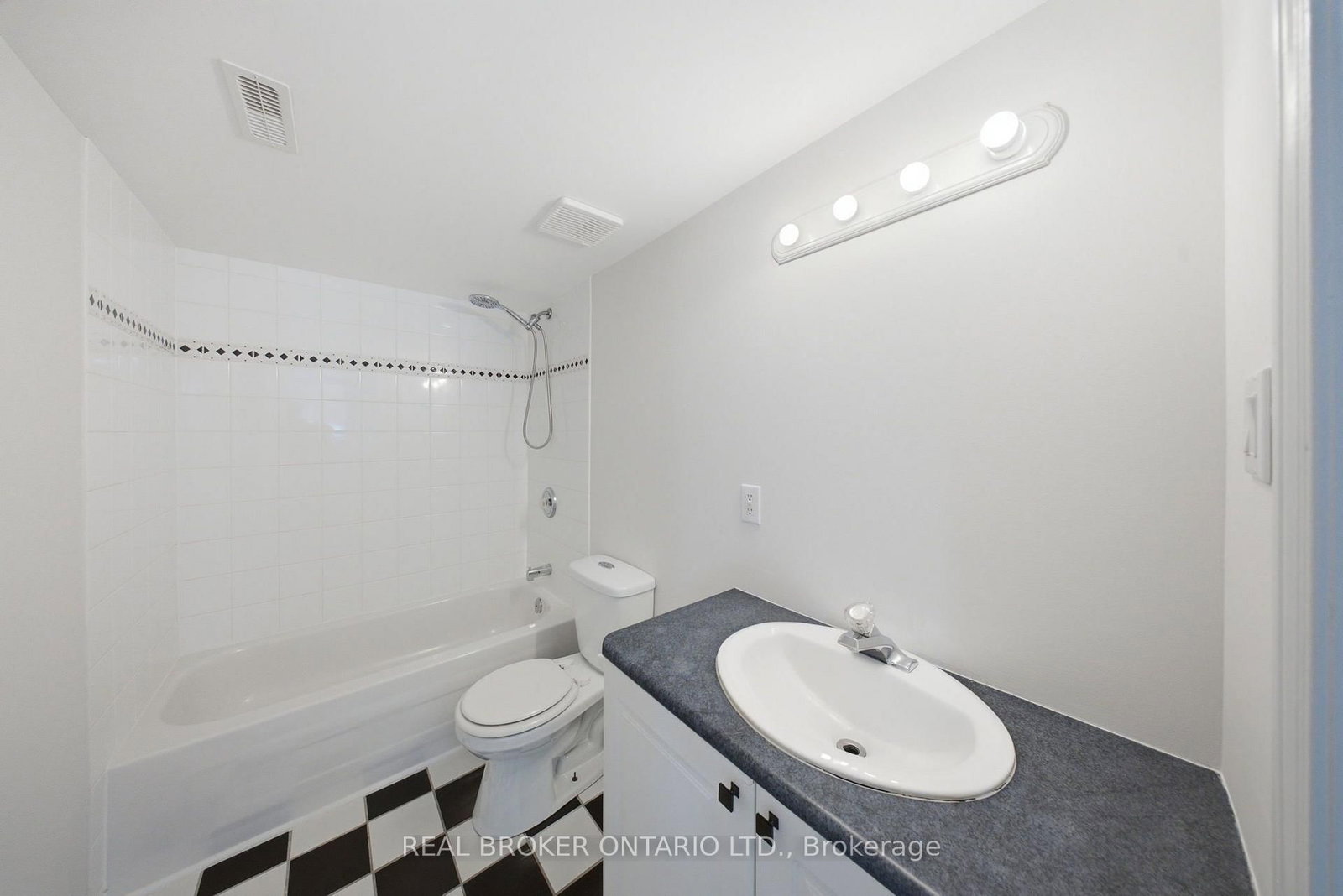 5 John Harvey Street • Uxbridge, ON photo 35