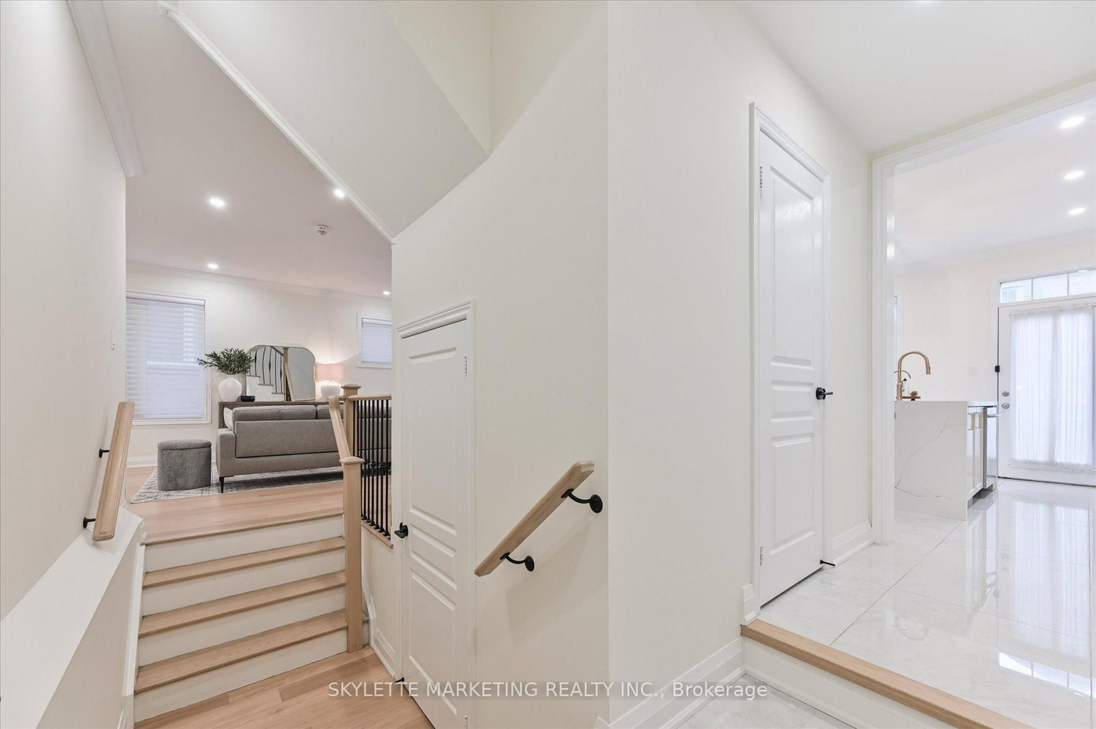 38 Russell Parker Crescent • Aurora, ON photo 19