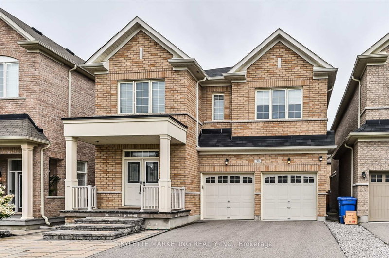 38 Russell Parker Crescent