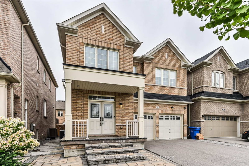 38 Russell Parker Crescent