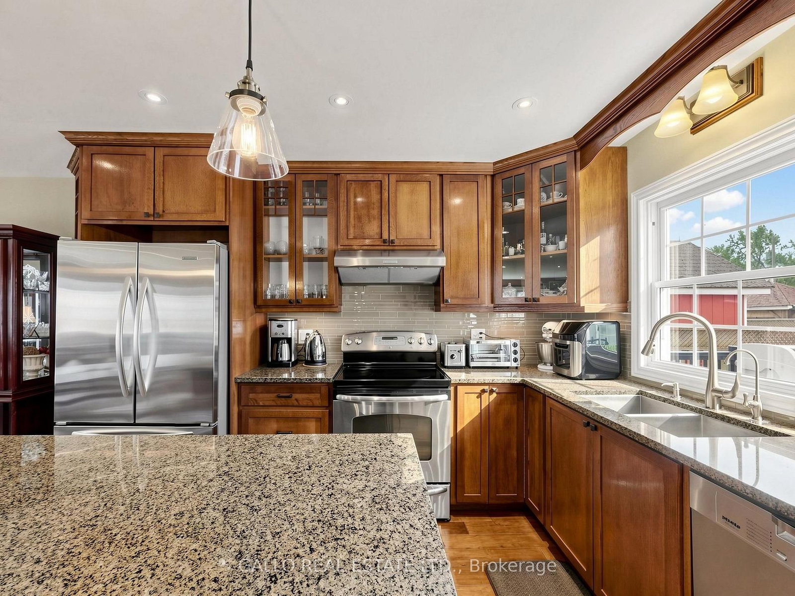 36 Elmvale Boulevard • Whitchurch-Stouffville, ON photo 11