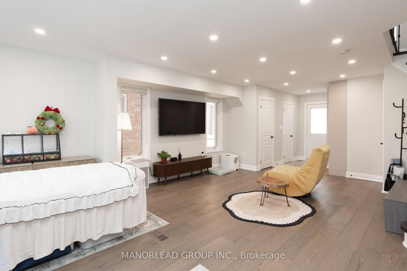 8 Rock Garden Street