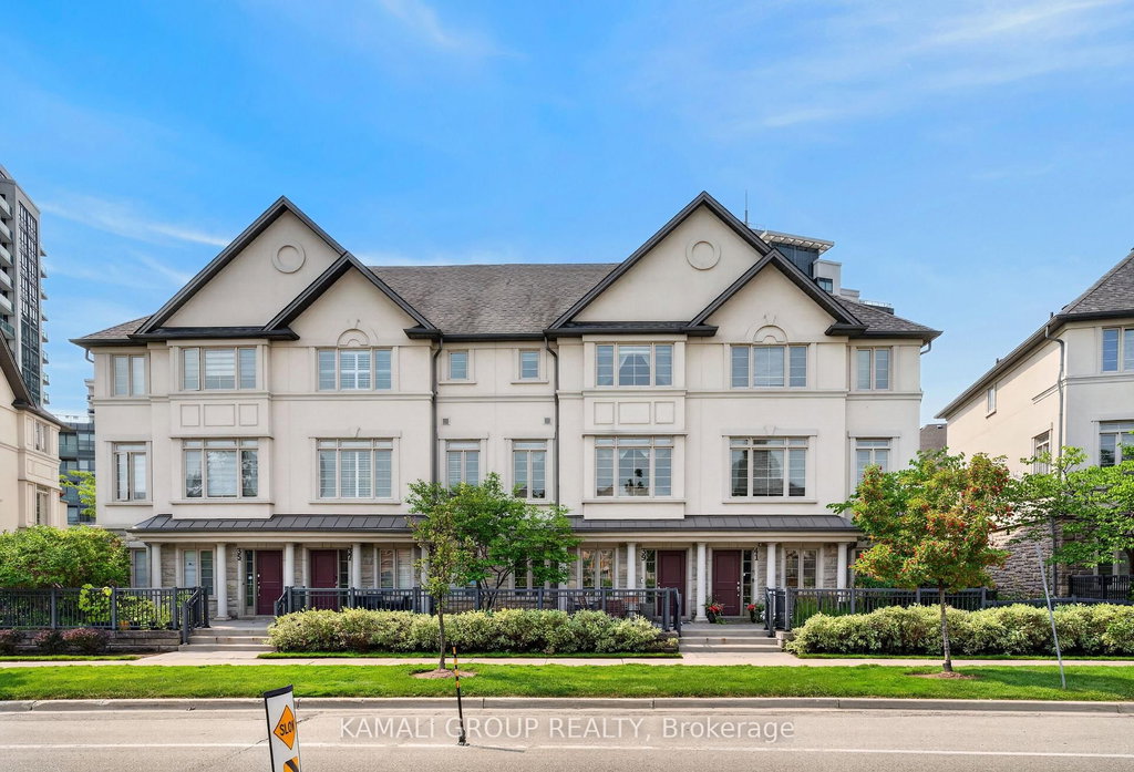 39 Beverley Glen Boulevard