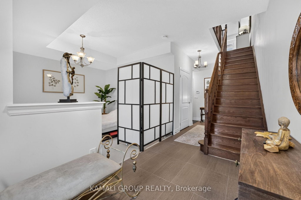 39 Beverley Glen Boulevard 4