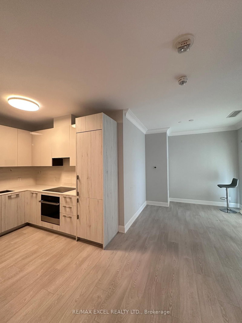 1030 - 38 Water Walk Drive E