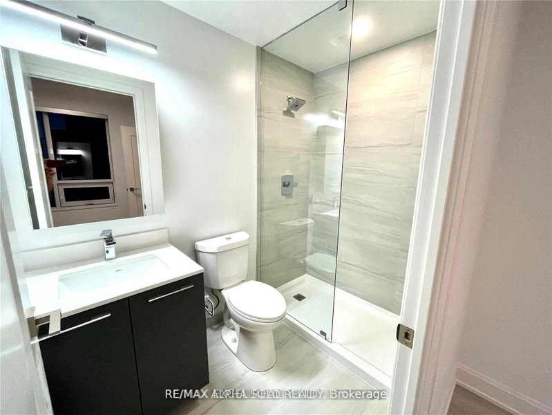 1030 - 38 Water Walk Drive E