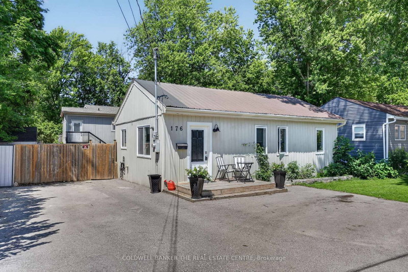 176 Pleasant Boulevard