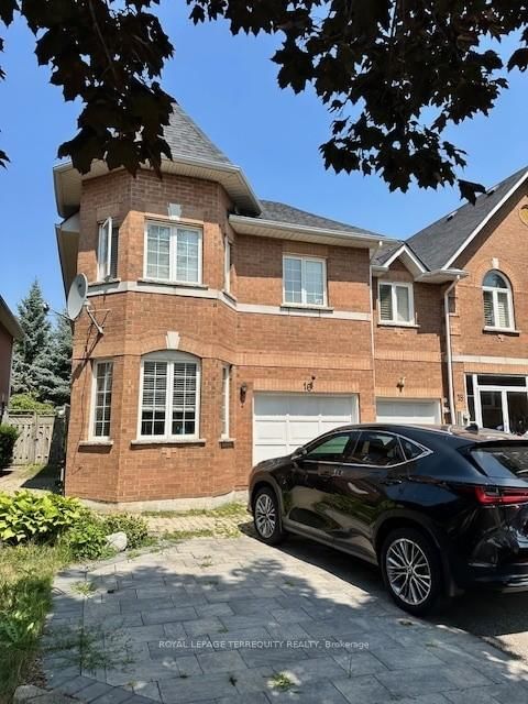 Bsmt - 16 Royal Chapin Crescent