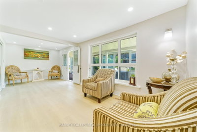 6814 14th Avenue • Markham, ON photo 7