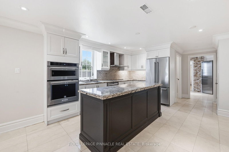 Unit Basement — 98 Ner Israel Drive, Vaughan