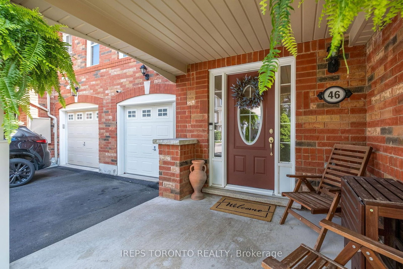 46 Muston Lane • Whitchurch-Stouffville, ON photo 4