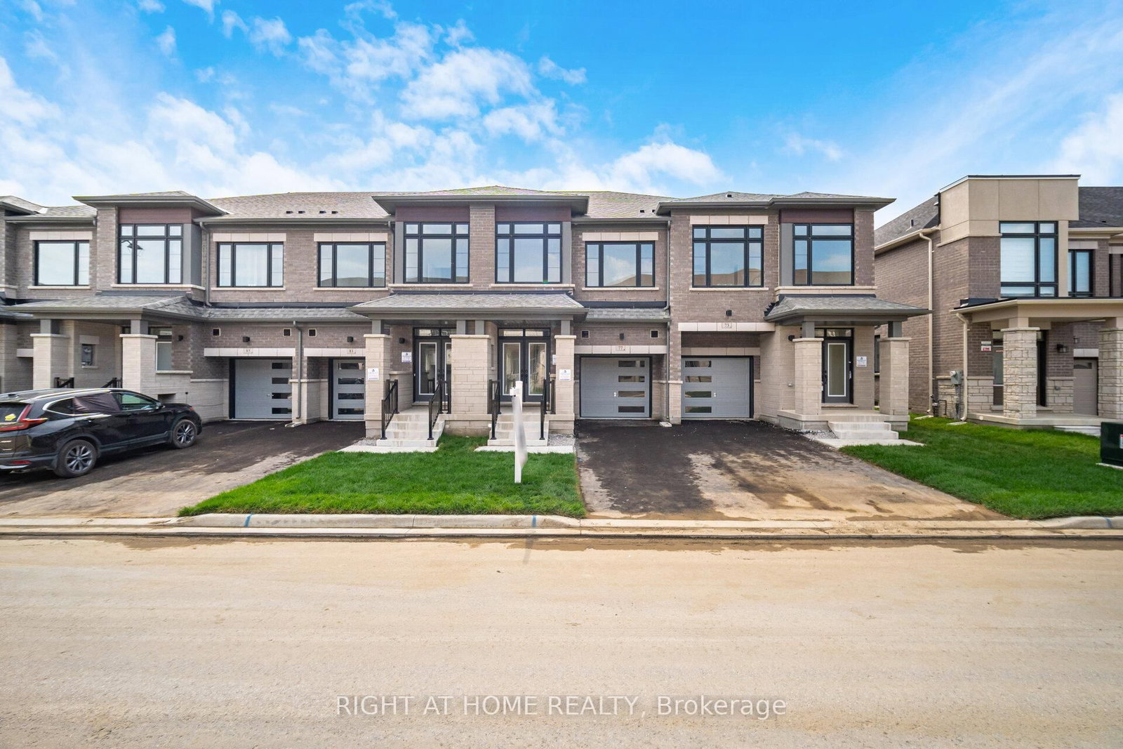 77 Singhampton Road • Vaughan, ON photo 2