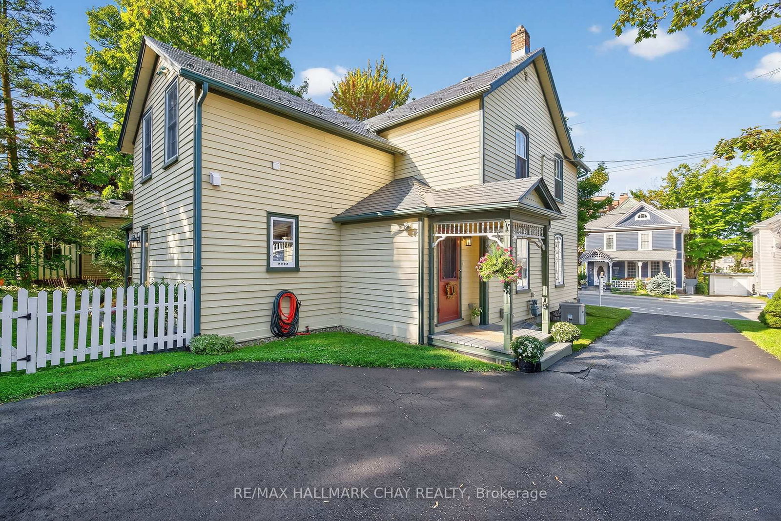 221 Prospect Street • Newmarket, ON photo 38