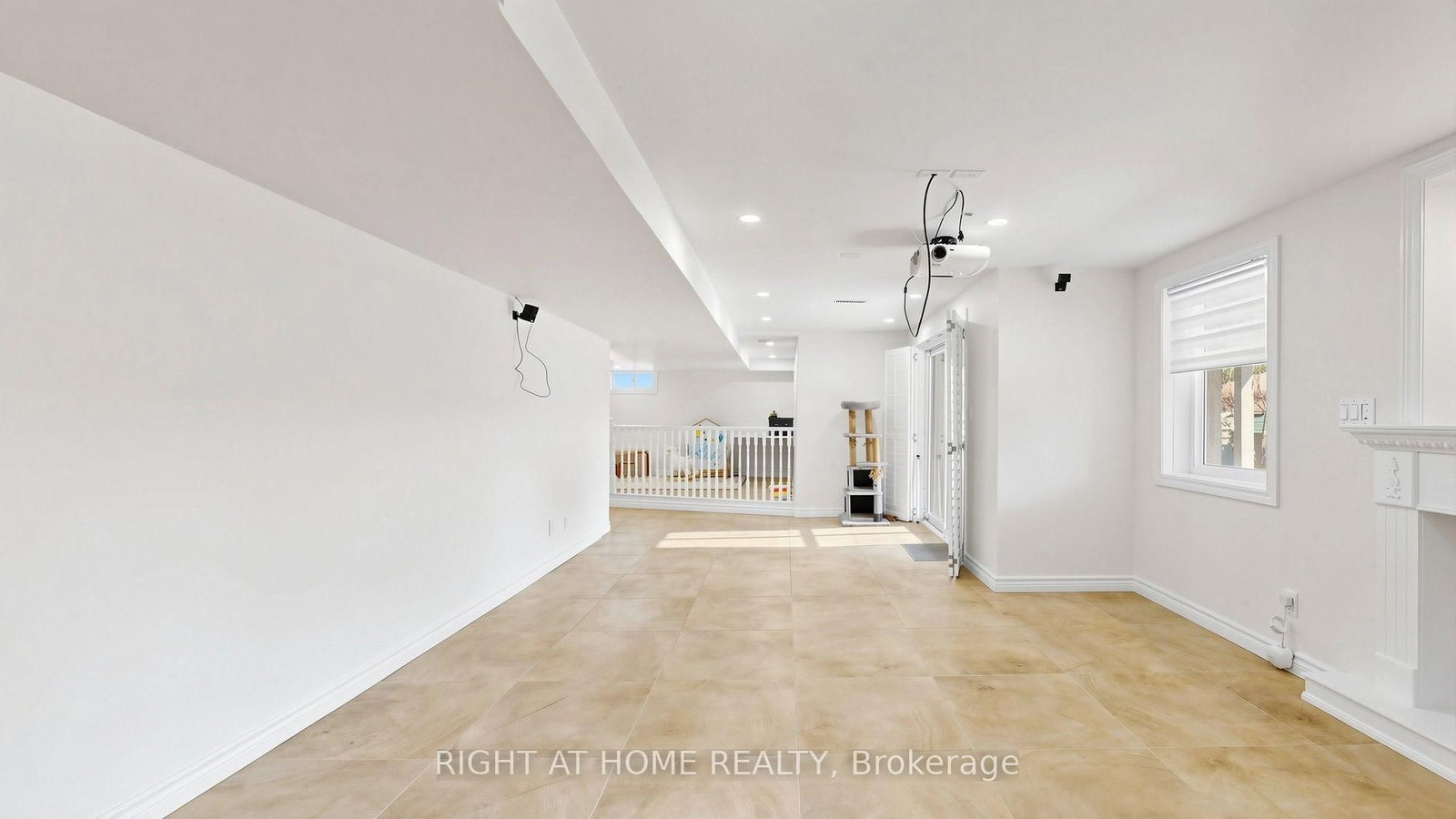 19 Heaney Court • Aurora, ON photo 39