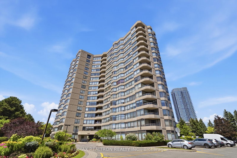 812 - 7420 Bathurst Street