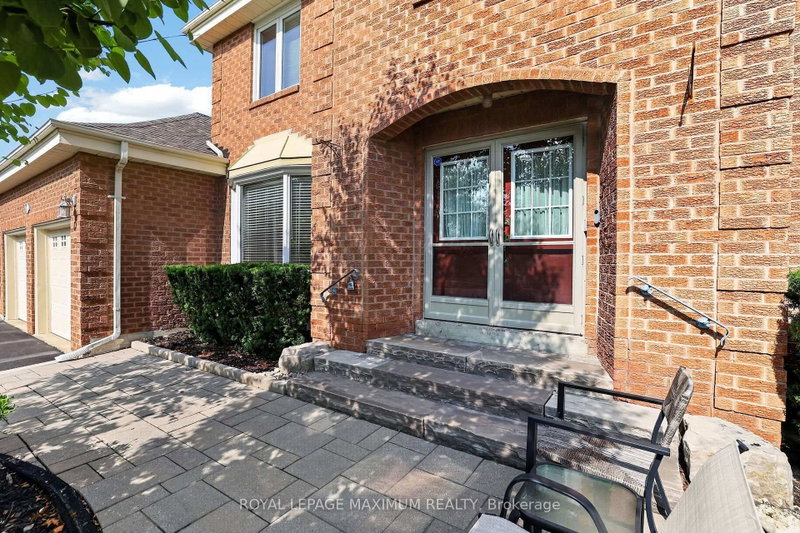 33 Whitburn Crescent