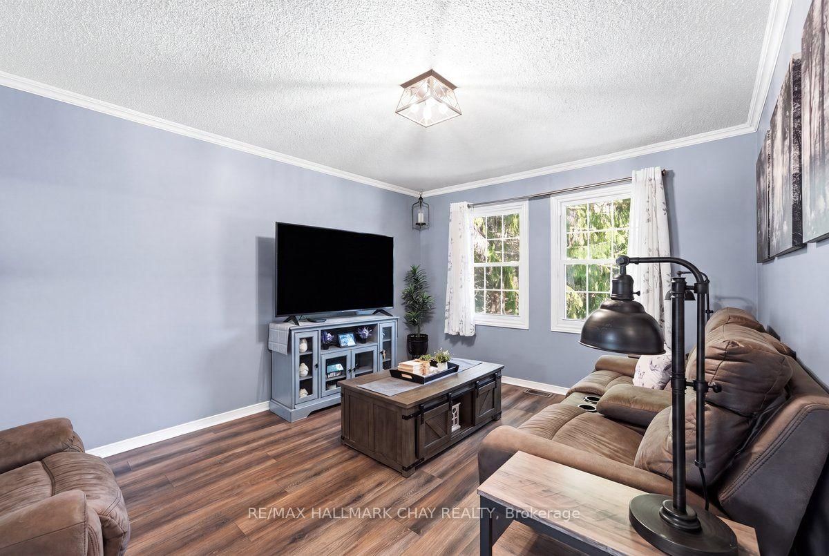 6 John James Drive • Essa, ON photo 7