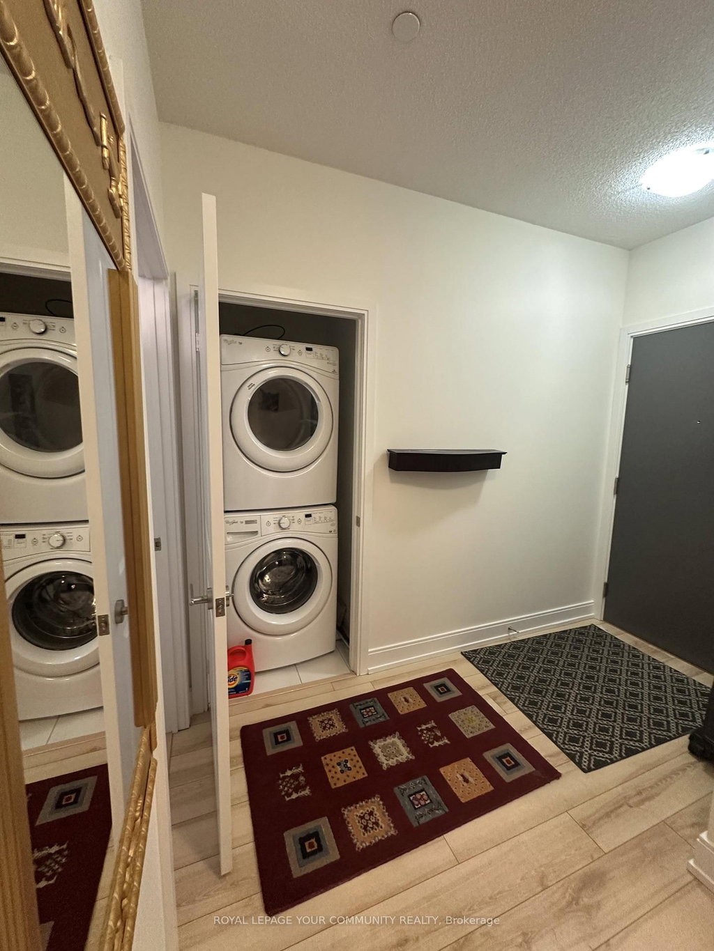 515B - 9600 Yonge Street 4