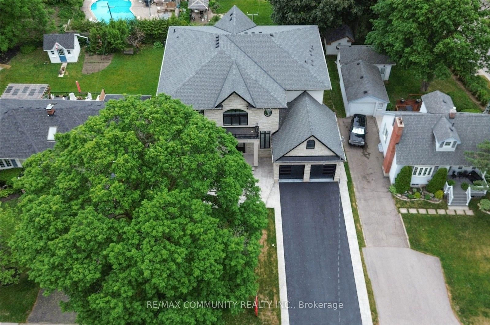154 Burkholder Street • Whitchurch-Stouffville, ON photo 9