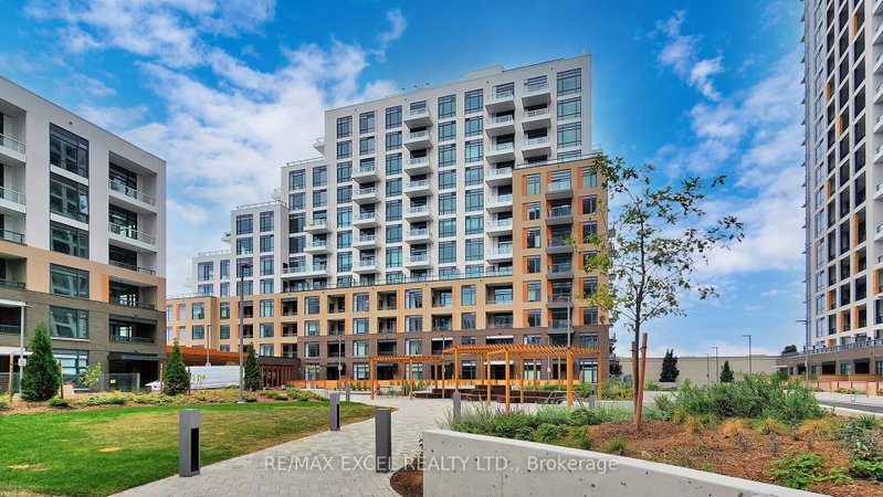 802 - 8 Beverley Glen Boulevard