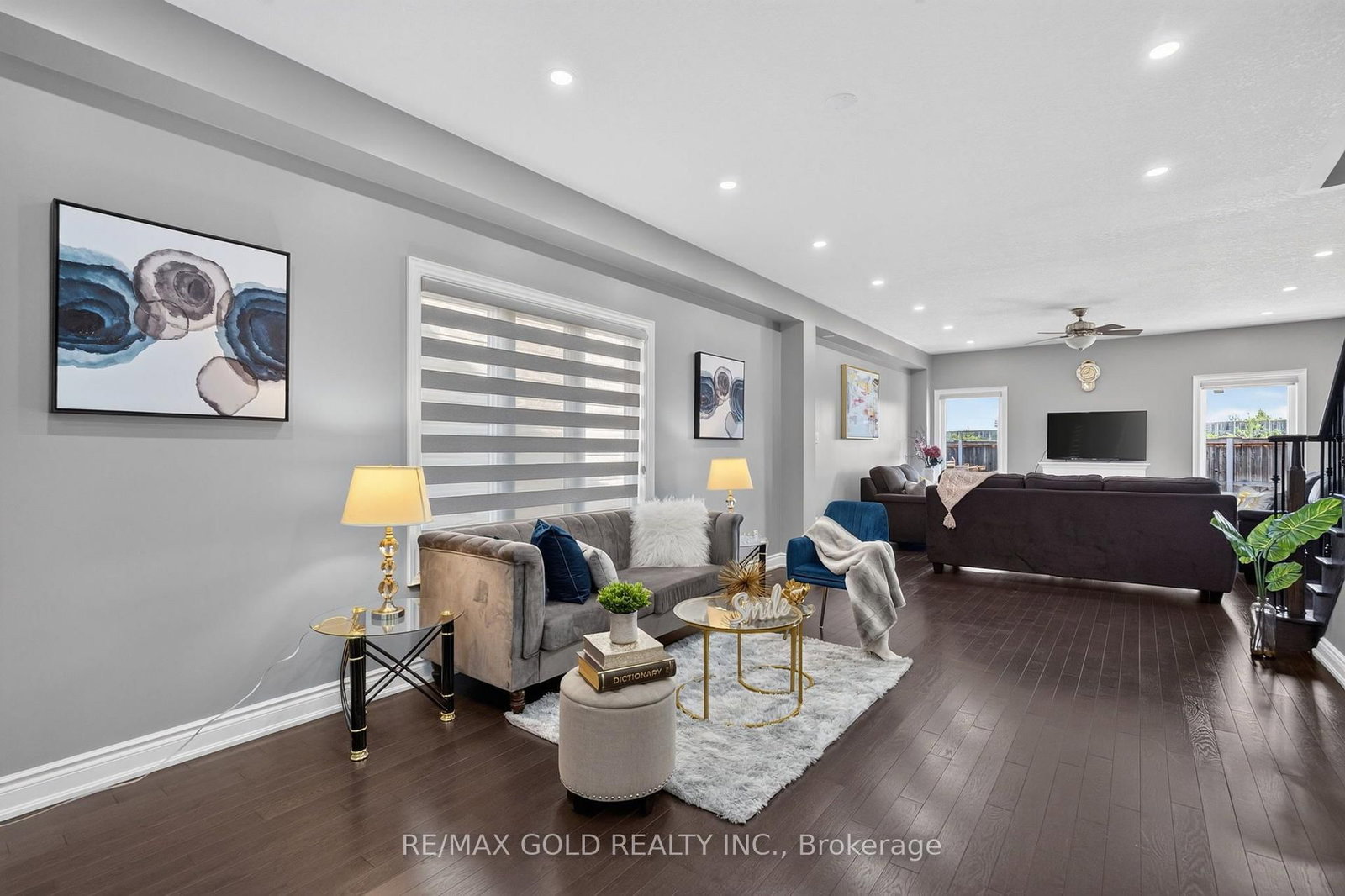 11 Jones Street • New Tecumseth, ON photo 5