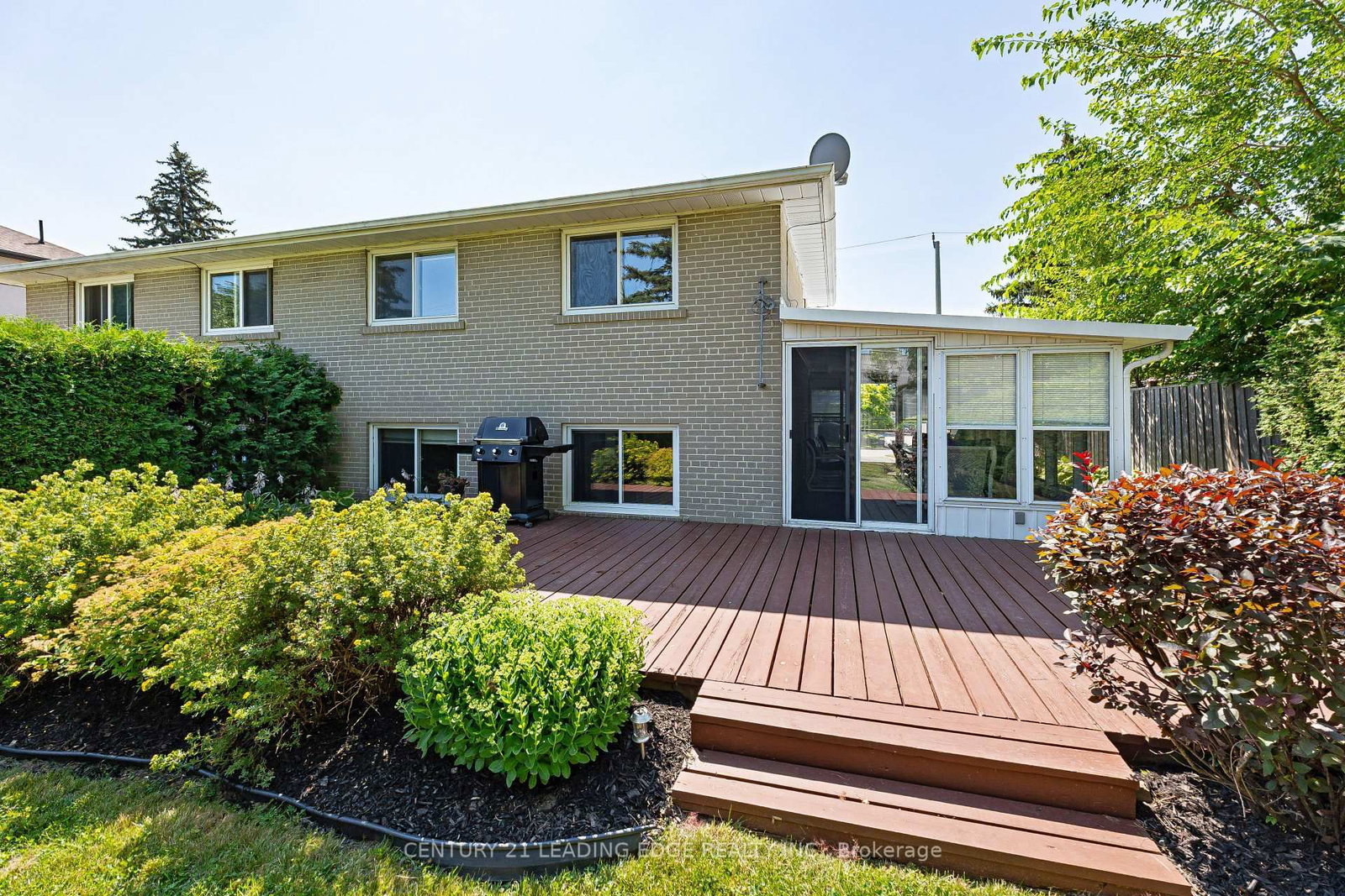 120 Sherwood Forest Drive • Markham, ON photo 23